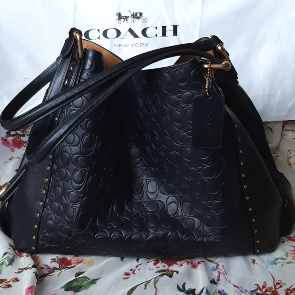 COACH Edie 31 Shoulder Bag